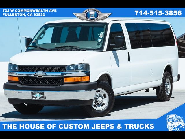 2017 Chevrolet Express LT