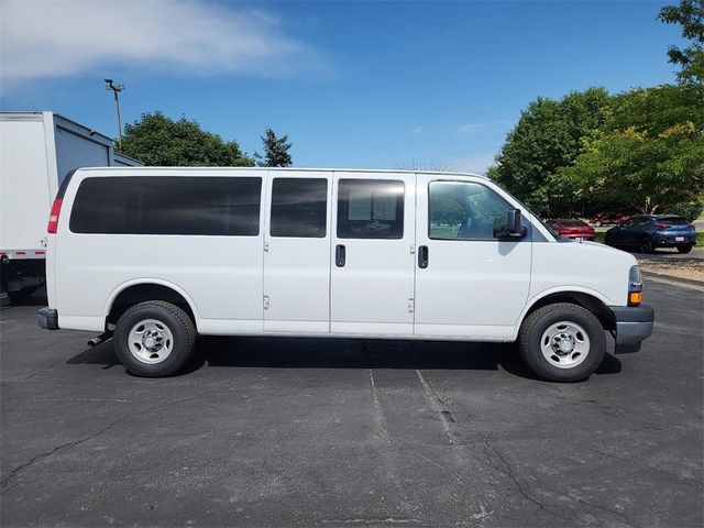 2017 Chevrolet Express LT