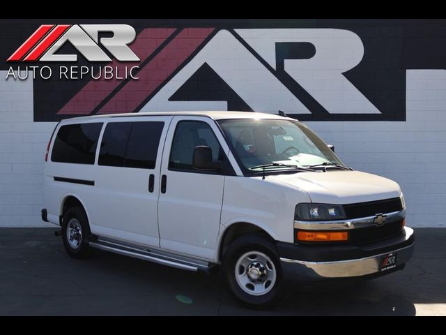 2017 Chevrolet Express LT