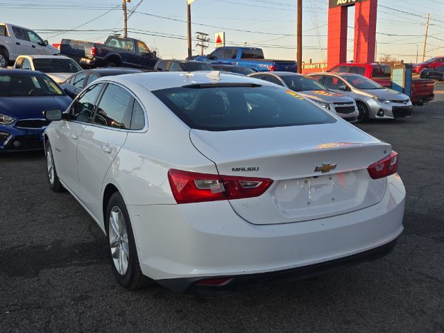 2017 Chevrolet Malibu LT