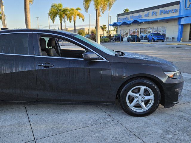 2017 Chevrolet Malibu LS