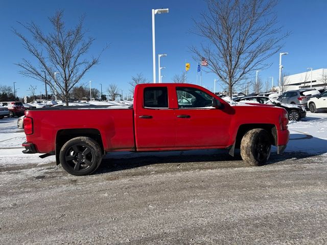 2017 Chevrolet Silverado 1500 Custom