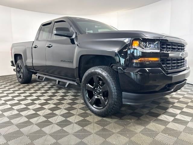 2017 Chevrolet Silverado 1500 Custom