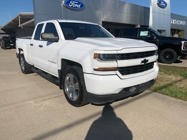 2017 Chevrolet Silverado 1500 Custom