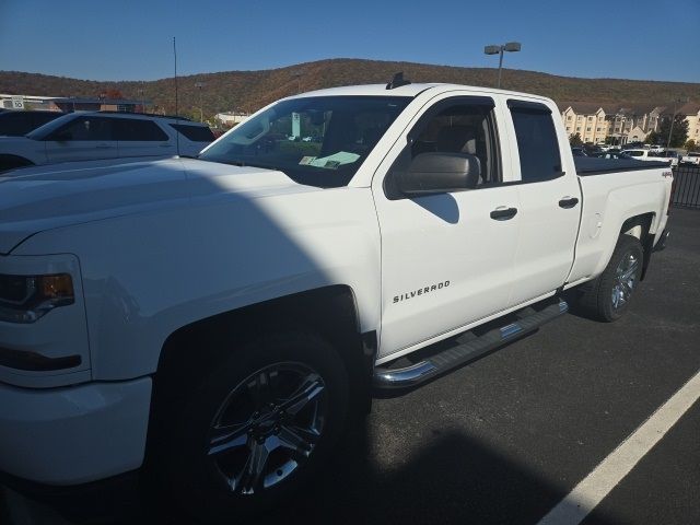 2017 Chevrolet Silverado 1500 Custom