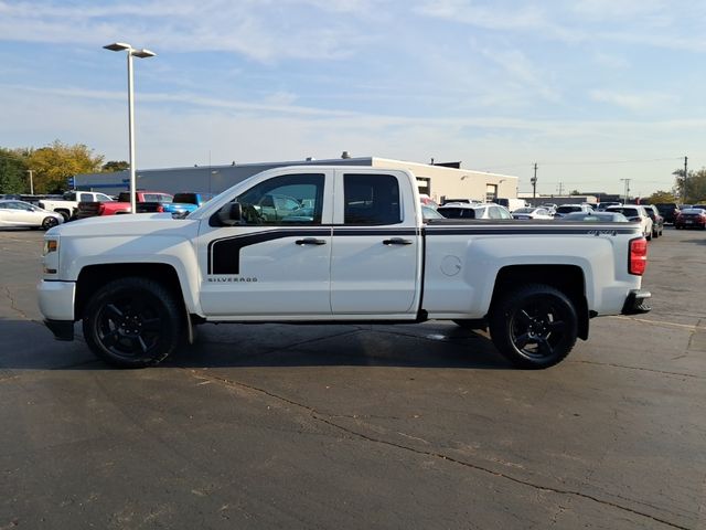 2017 Chevrolet Silverado 1500 Custom