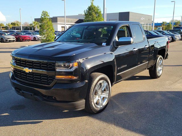 2017 Chevrolet Silverado 1500 Custom