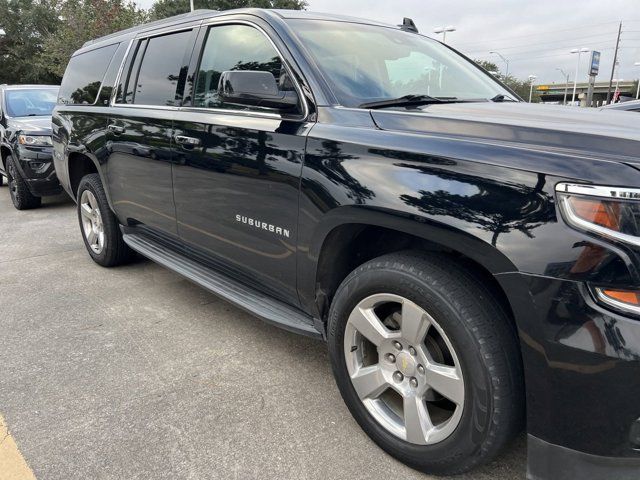 2017 Chevrolet Suburban LT