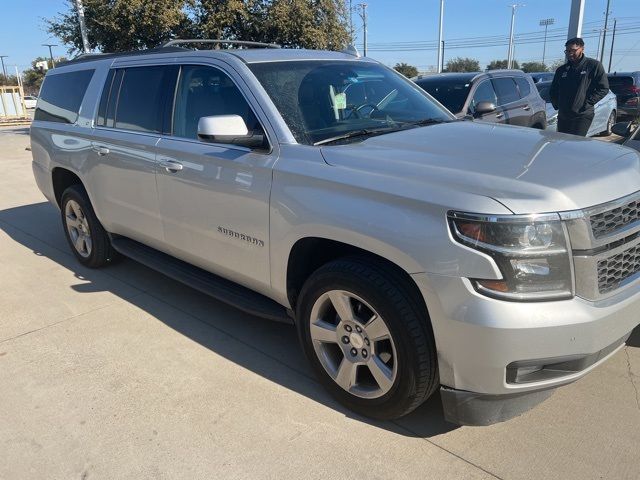 2017 Chevrolet Suburban LT