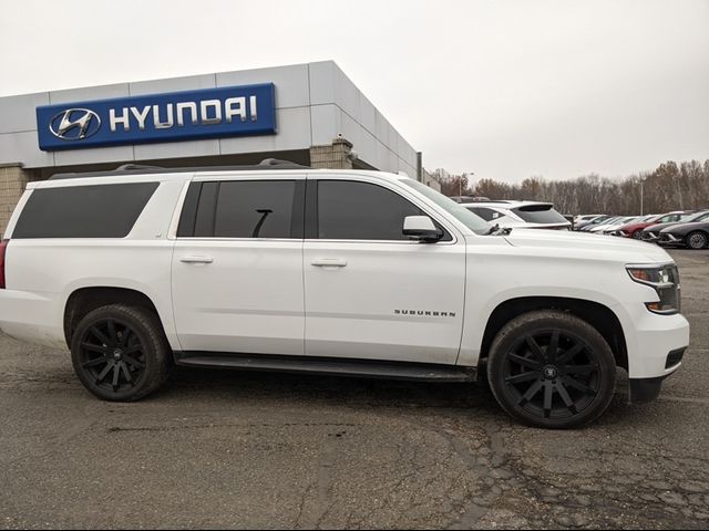 2017 Chevrolet Suburban LT