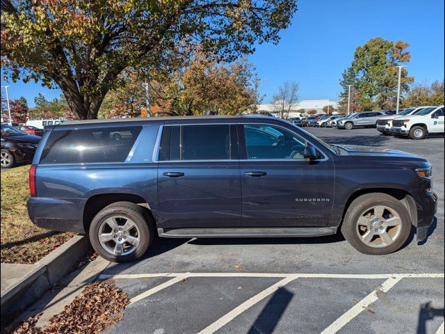 2017 Chevrolet Suburban LT