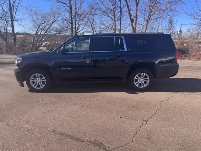 2017 Chevrolet Suburban LT