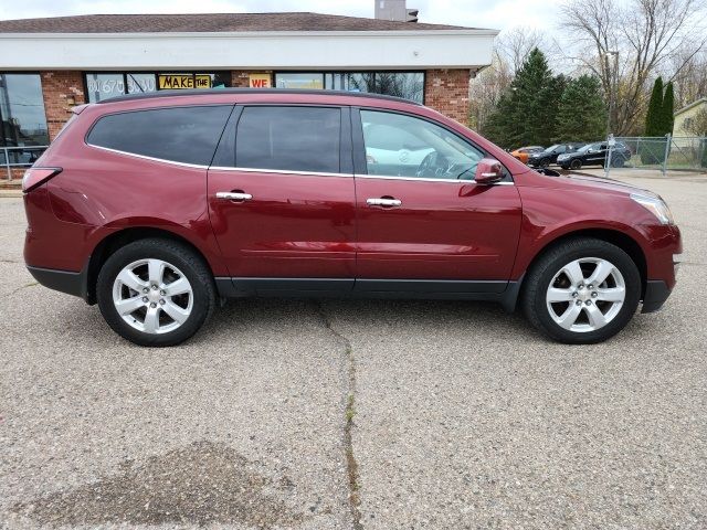 2017 Chevrolet Traverse LT