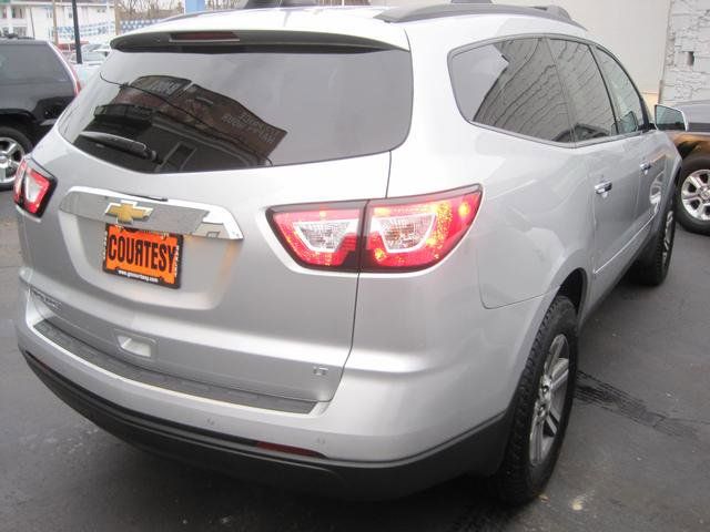 2017 Chevrolet Traverse LT