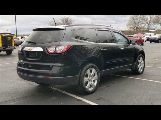 2017 Chevrolet Traverse LT