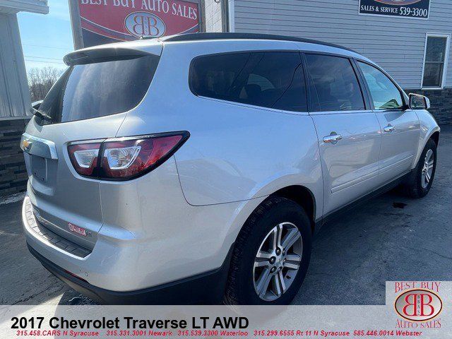 2017 Chevrolet Traverse LT
