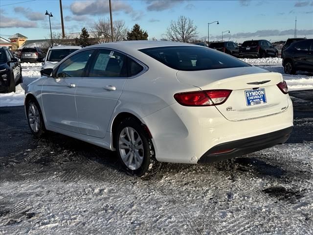 2017 Chrysler 200 Touring