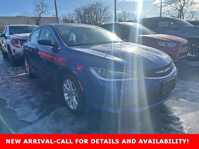 2017 Chrysler 200 Touring