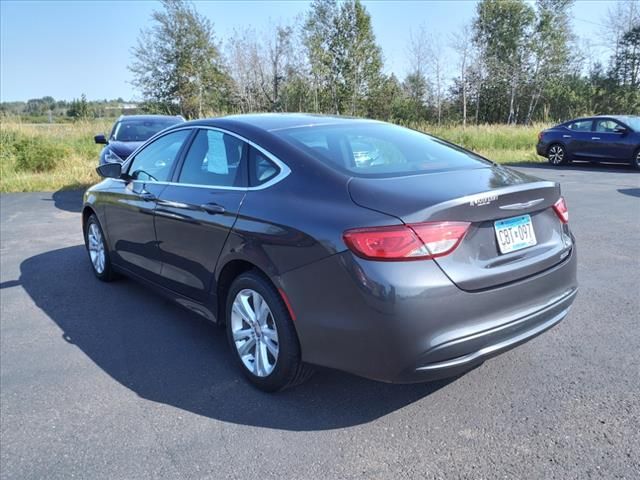 2017 Chrysler 200 Touring