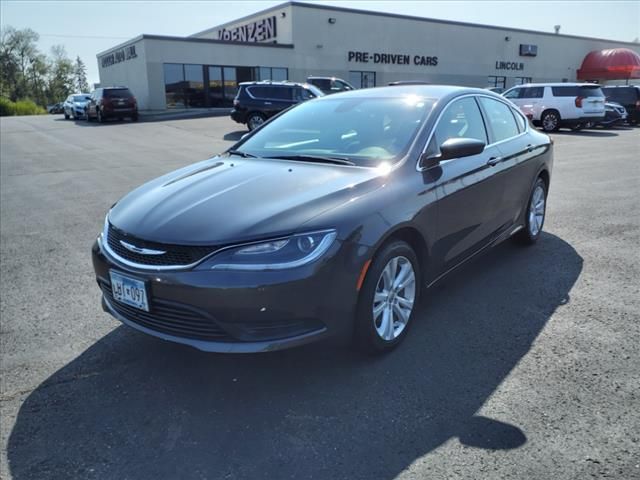 2017 Chrysler 200 Touring