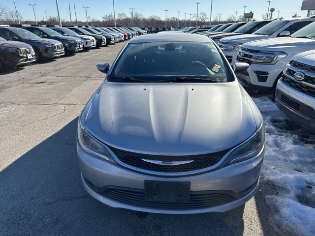 2017 Chrysler 200 Touring