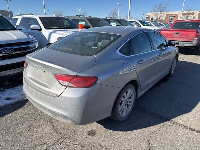 2017 Chrysler 200 Touring