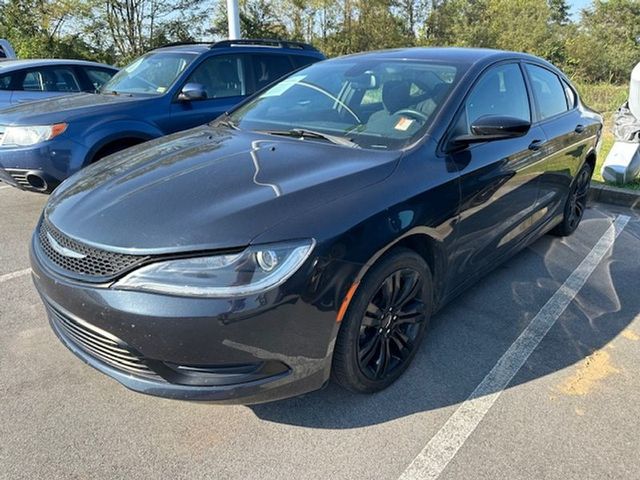 2017 Chrysler 200 Touring