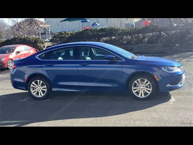 2017 Chrysler 200 Limited Platinum