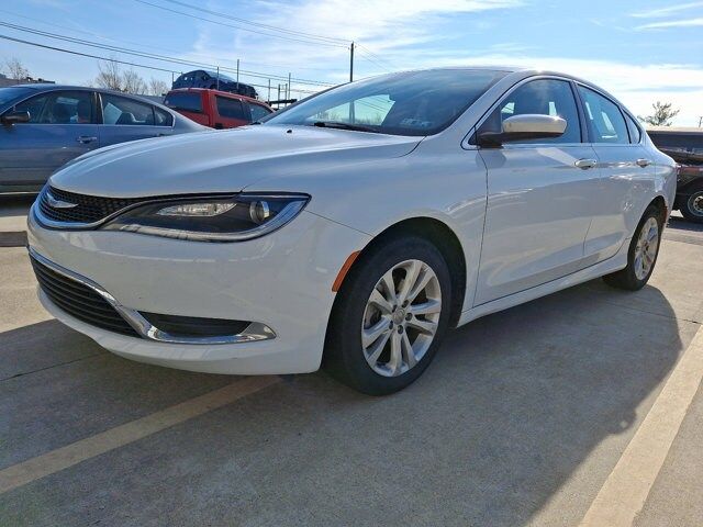 2017 Chrysler 200 Limited Platinum