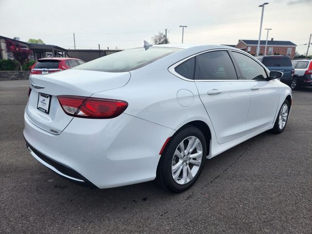 2017 Chrysler 200 Limited Platinum