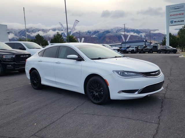 2017 Chrysler 200 Limited Platinum