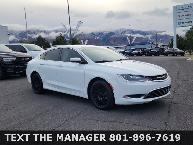 2017 Chrysler 200 Limited Platinum