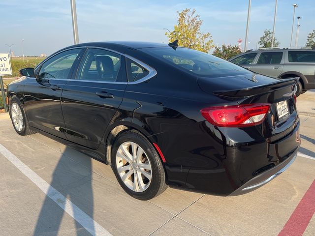 2017 Chrysler 200 Limited Platinum