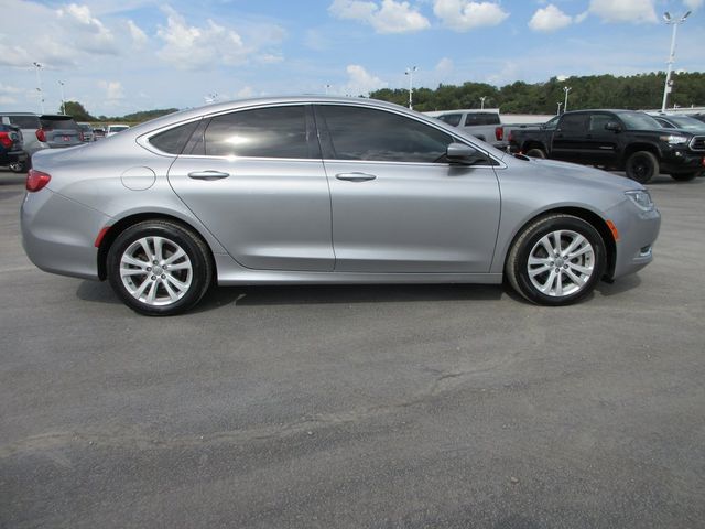 2017 Chrysler 200 Limited Platinum