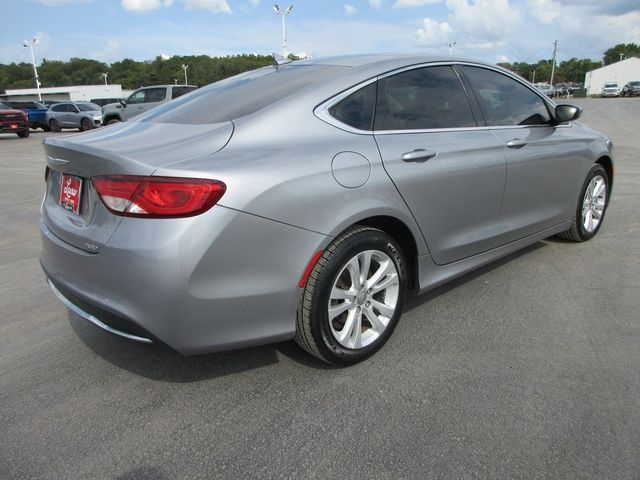 2017 Chrysler 200 Limited Platinum