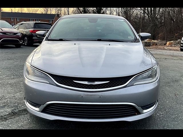 2017 Chrysler 200 Limited