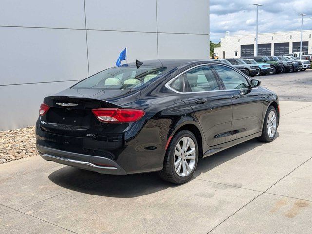 2017 Chrysler 200 Limited Platinum