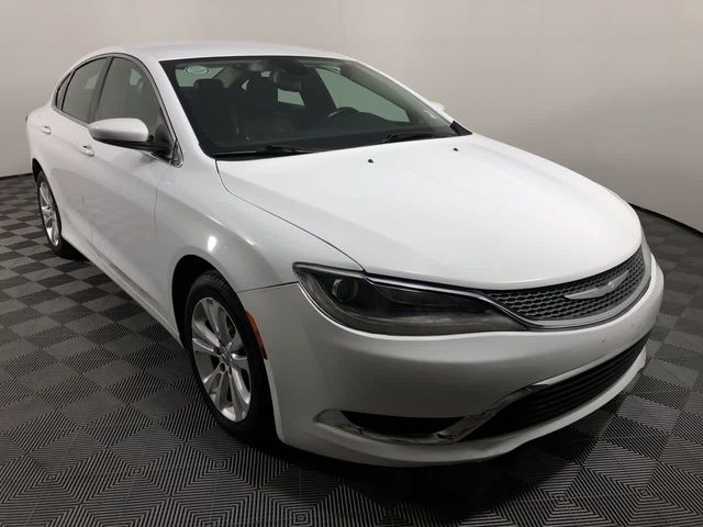 2017 Chrysler 200 Limited Platinum