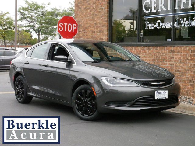 2017 Chrysler 200 Touring