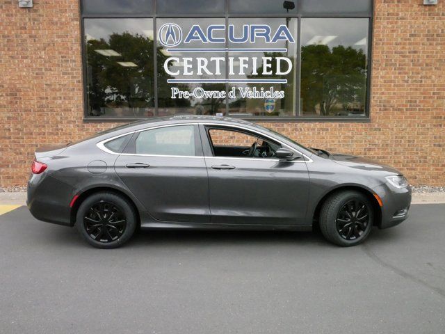 2017 Chrysler 200 Touring