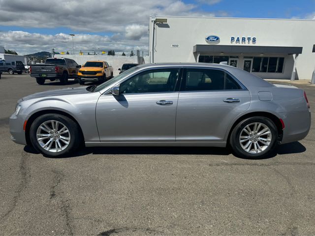 2017 Chrysler 300 300C