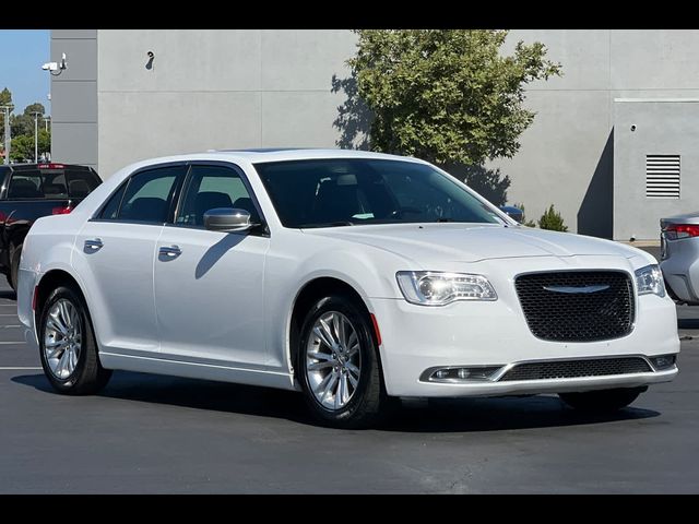 2017 Chrysler 300 300C