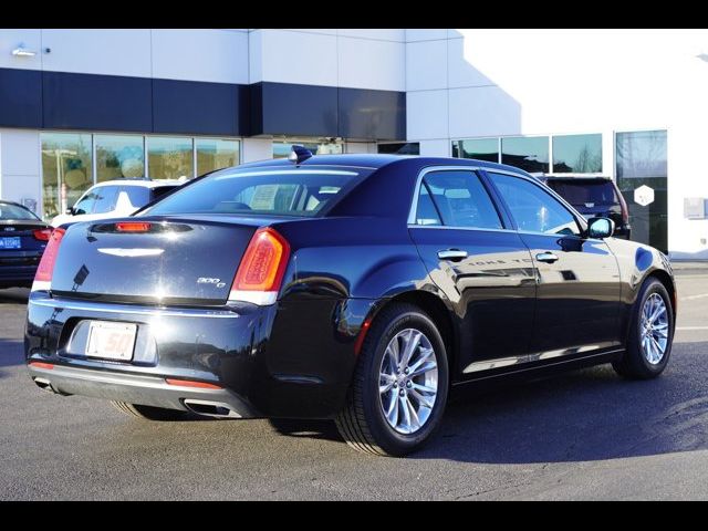 2017 Chrysler 300 300C