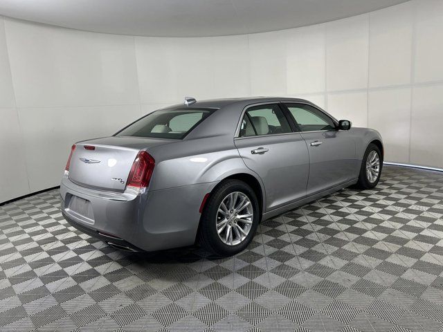 2017 Chrysler 300 300C