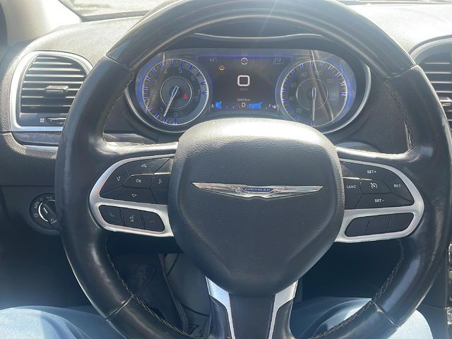 2017 Chrysler 300 300C