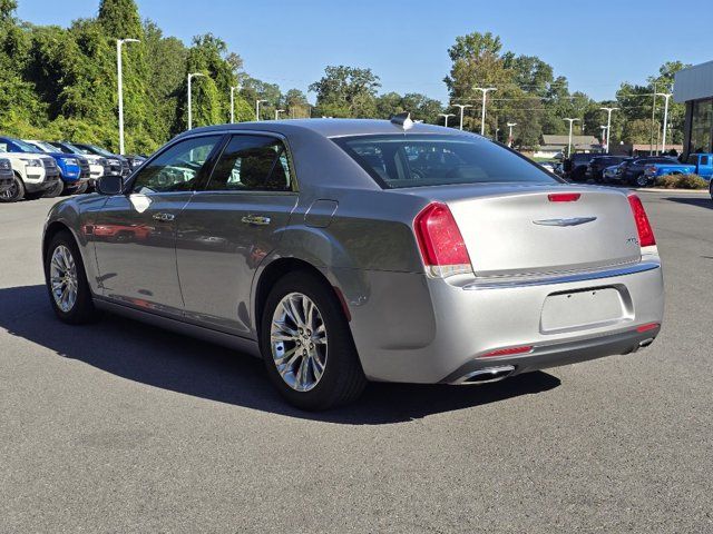 2017 Chrysler 300 300C