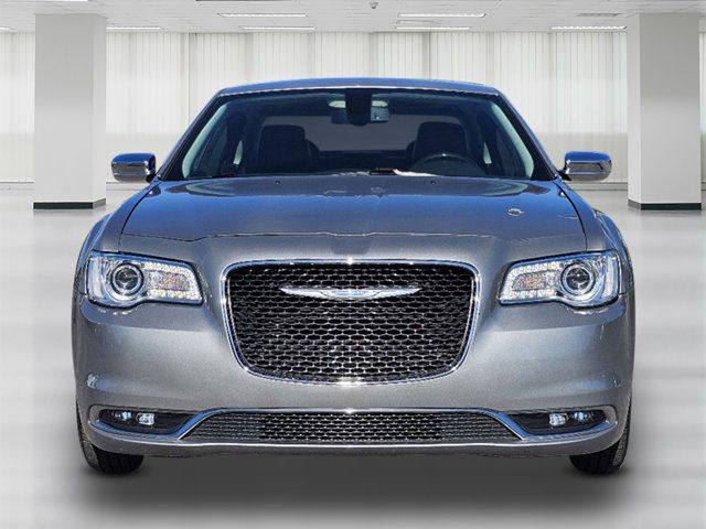 2017 Chrysler 300 300C