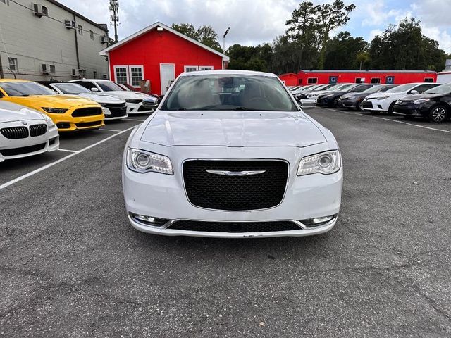 2017 Chrysler 300 300C