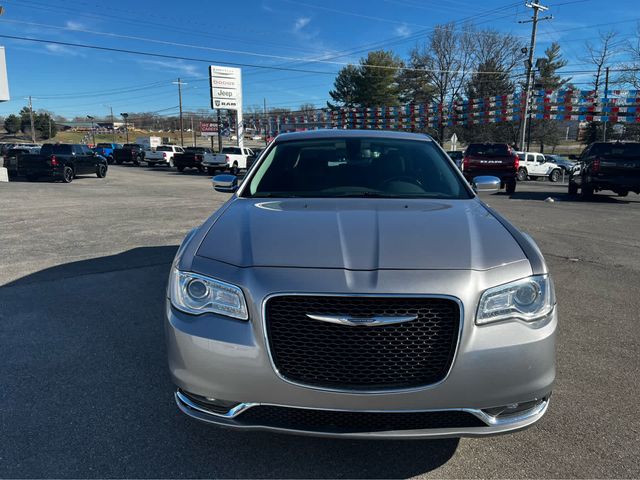 2017 Chrysler 300 300C