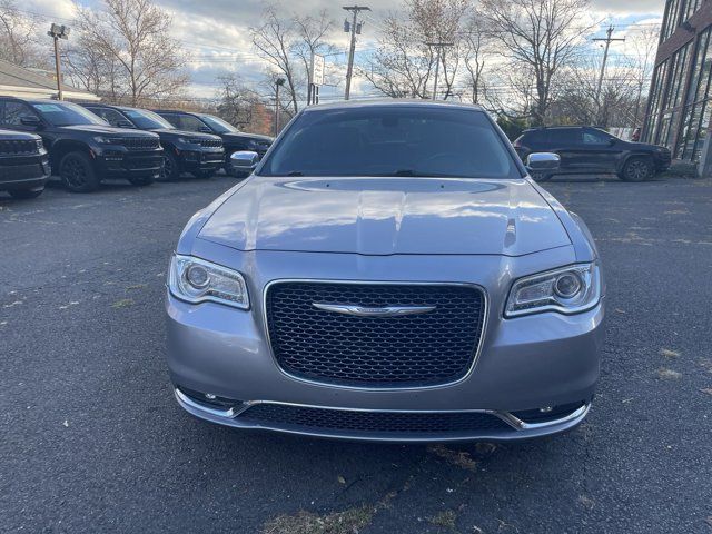 2017 Chrysler 300 300C